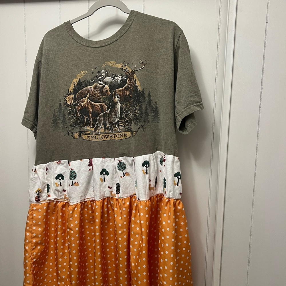 Yellowstone Graphic Dress tunic with Polka Dots